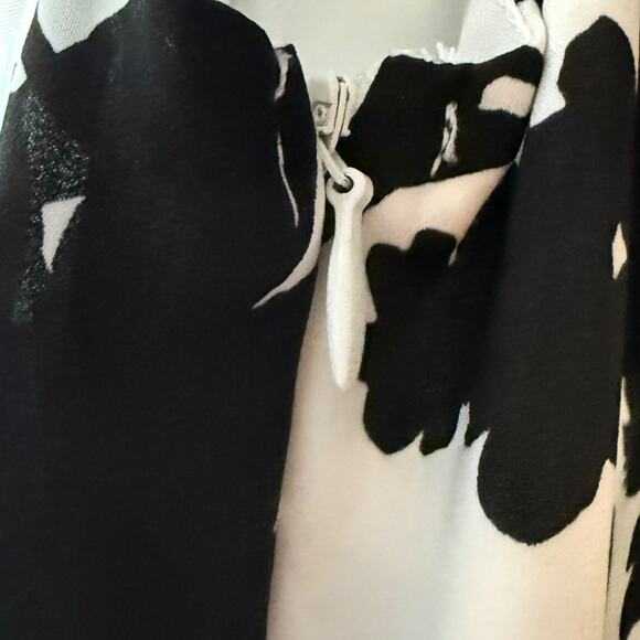 NWT DO+BE black and white floral one shoulder flutter sleeve midi dress small - Picture 7 of 8